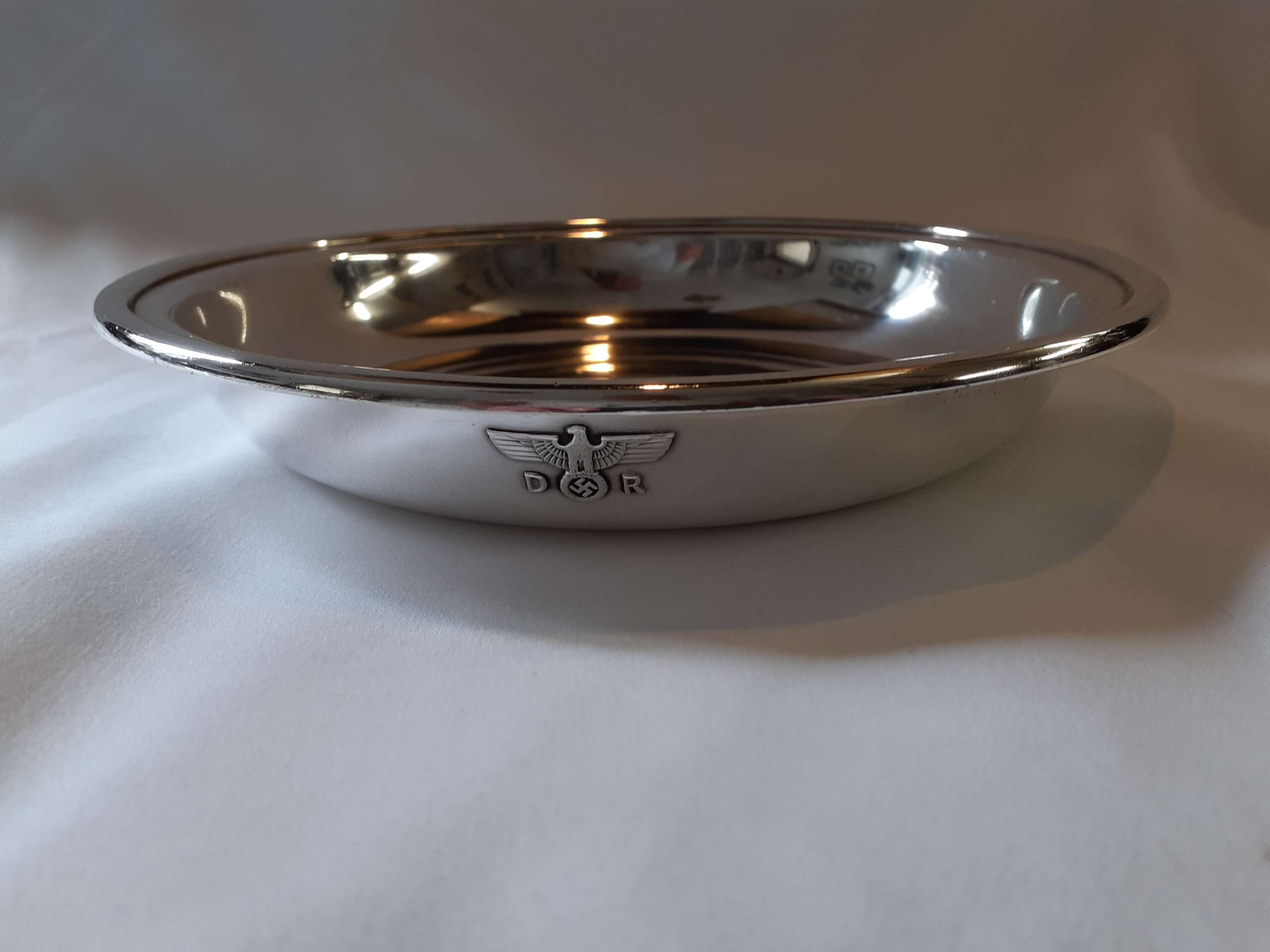 Silver ‘Alpaka’ Round Shallow Serving Bowl from Hermann Göring's Dining Wagon 10 ‘243’ - Image 4