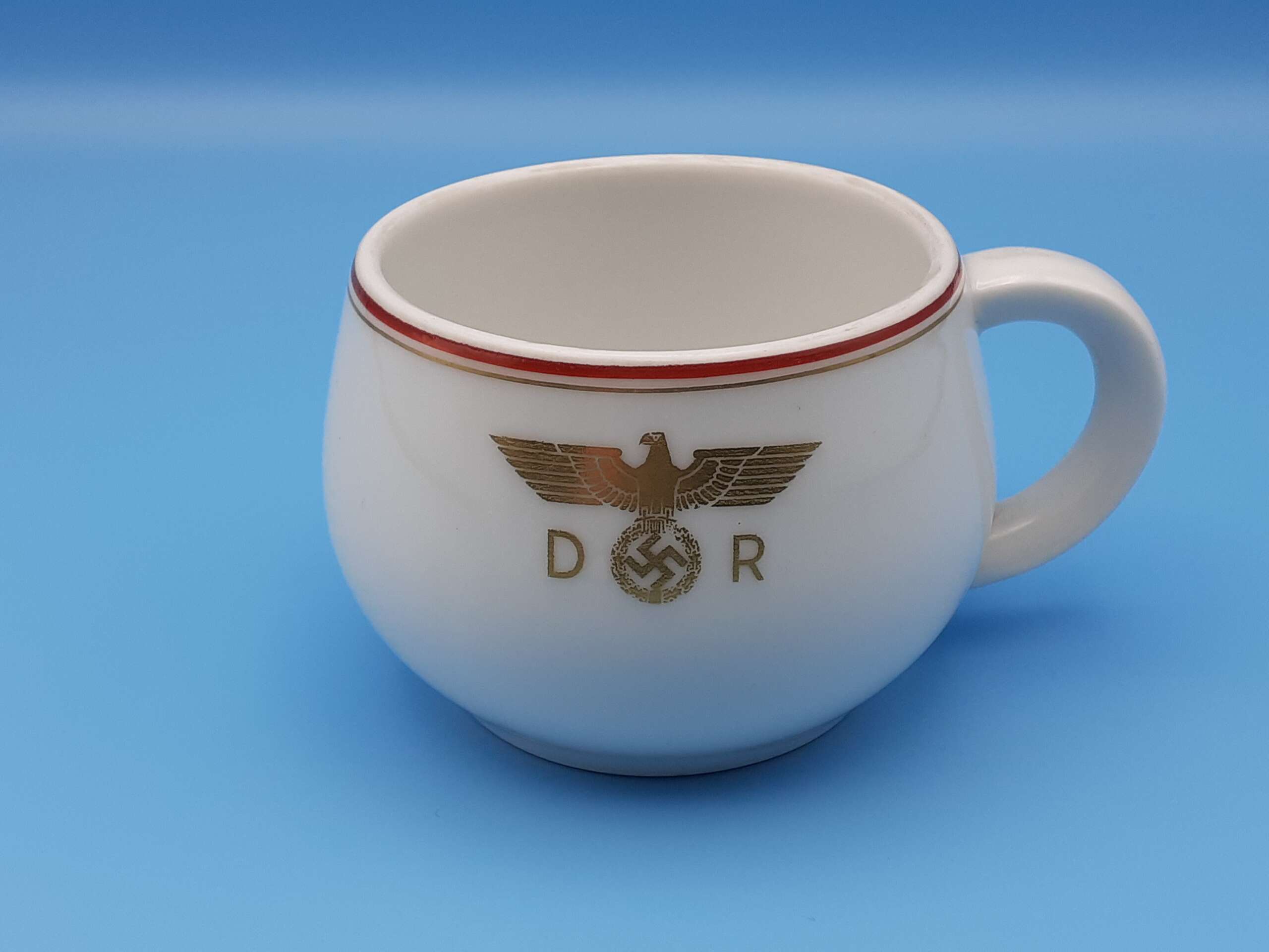 Nymphenburg Porcelain Teacup from Hermann Göring’s Guest Wagon 10 ‘234’