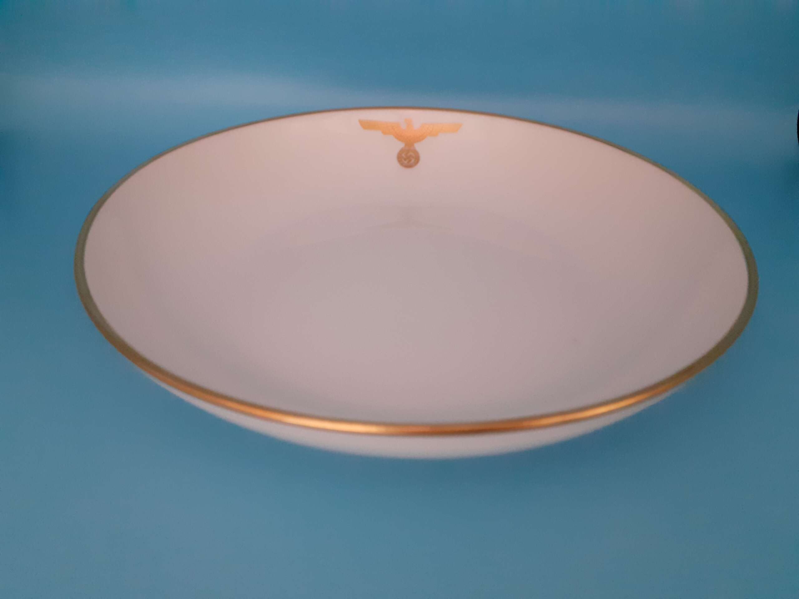 Nymphenburg Porcelain Soup Bowl from Adolf Hitler`s personal Formal Tableware at the Deutscher Hof - Image 2