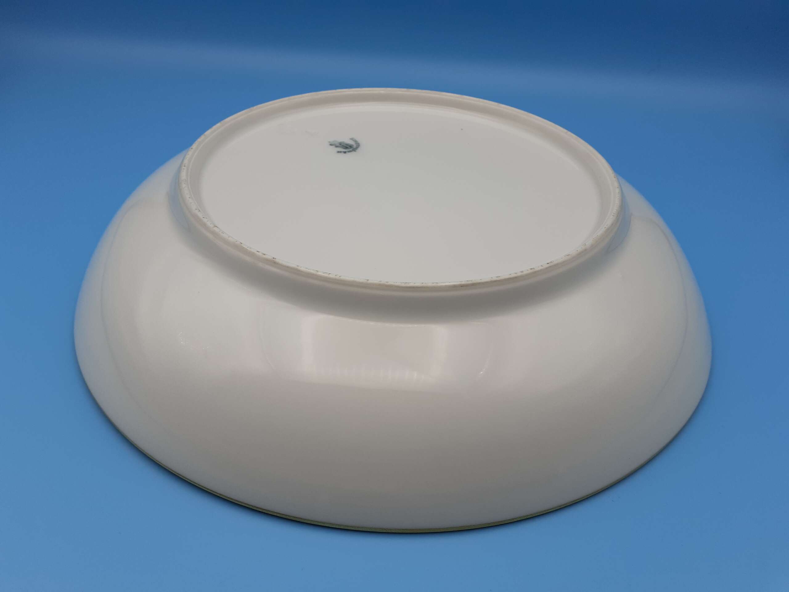Nymphenburg Porcelain Large Serving Bowl from Adolf Hitler`s personal Formal Tableware at the Deutscher Hof - Image 7