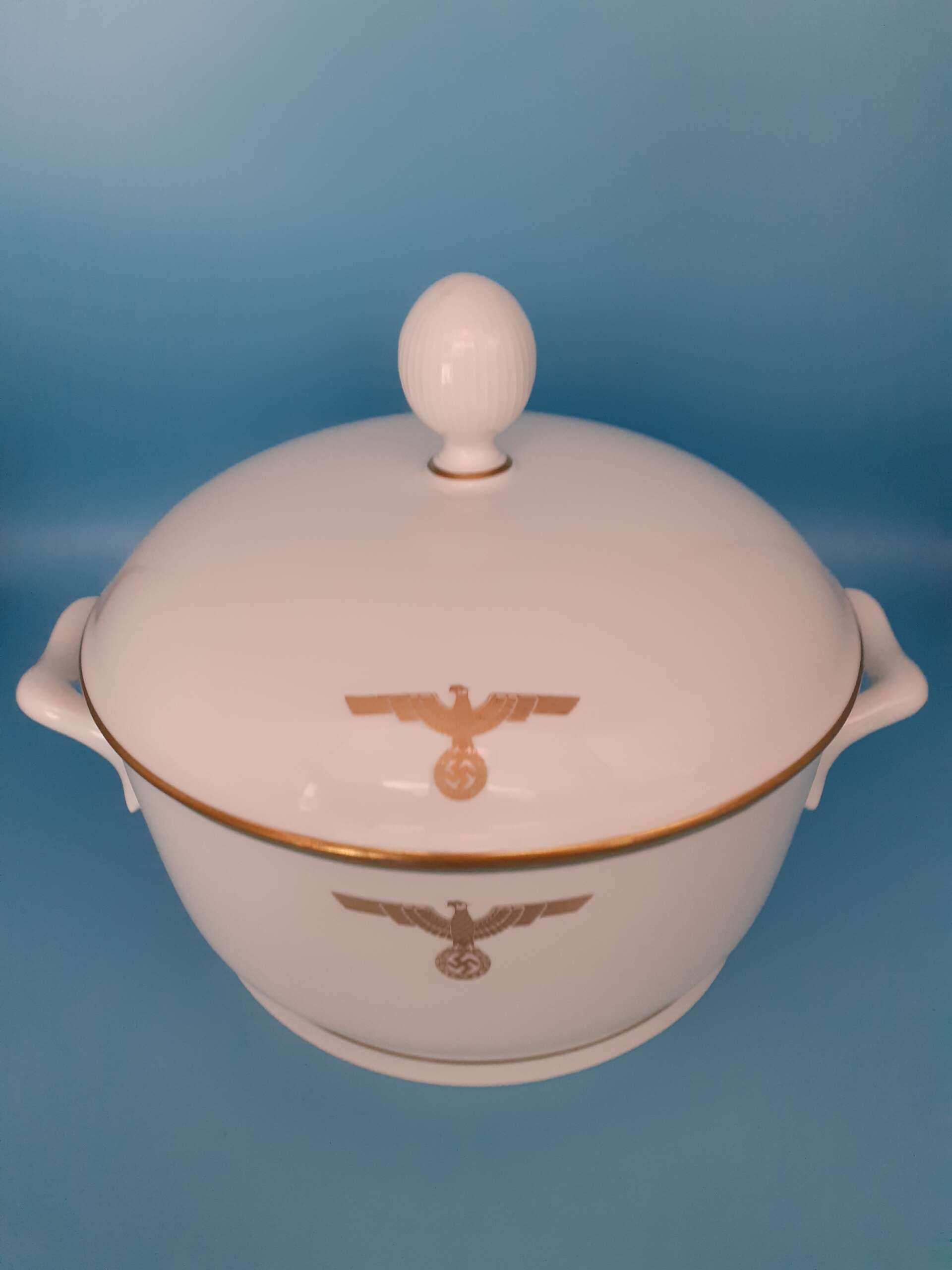 Nymphenburg Porcelain Lidded Soup Tureen from Adolf Hitler`s personal Formal Tableware at the Deutscher Hof