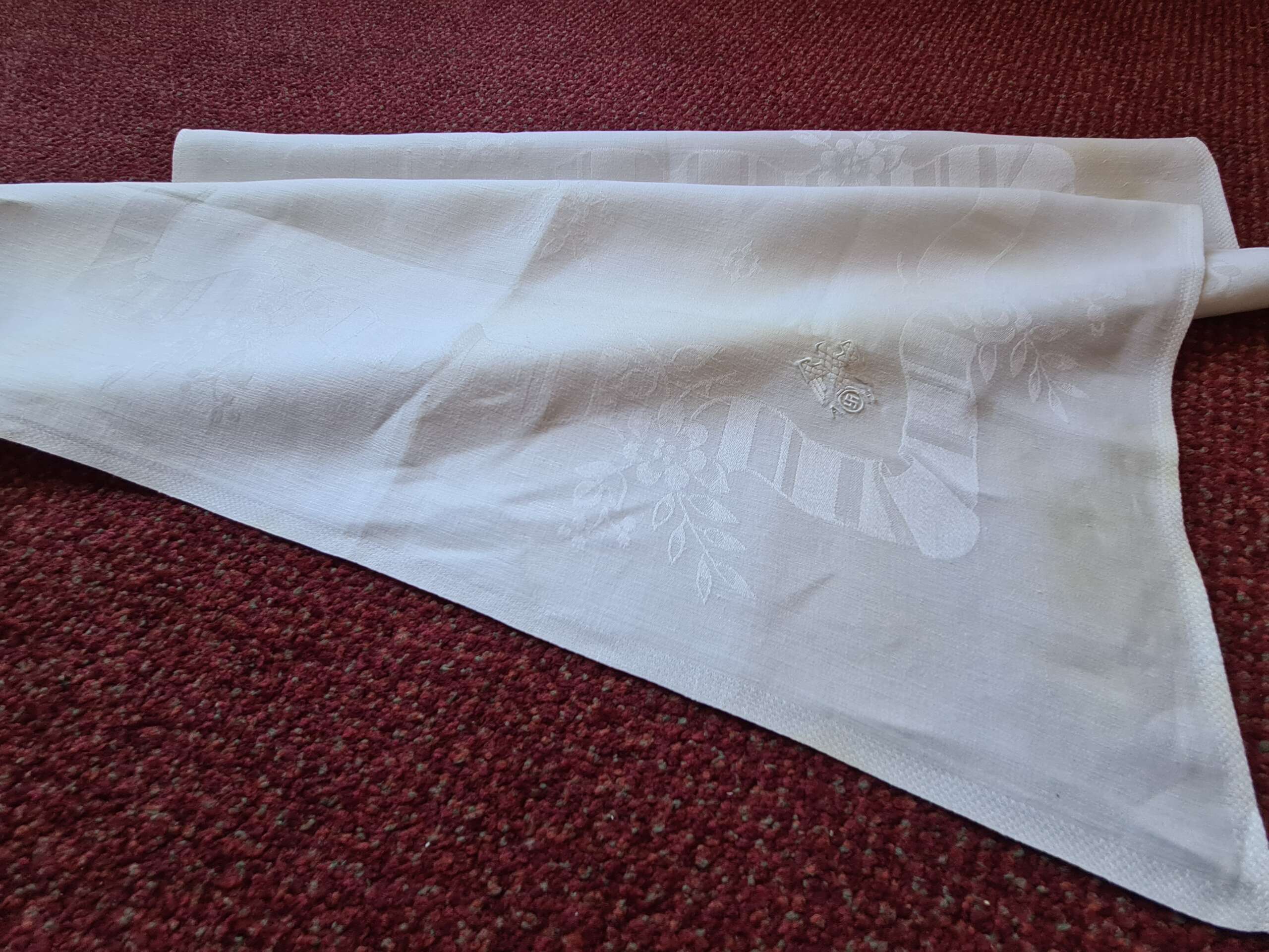 Adolf Hitler Floral & Ribbon Pattern Formal NapkinĀ from The Berghof - Image 2