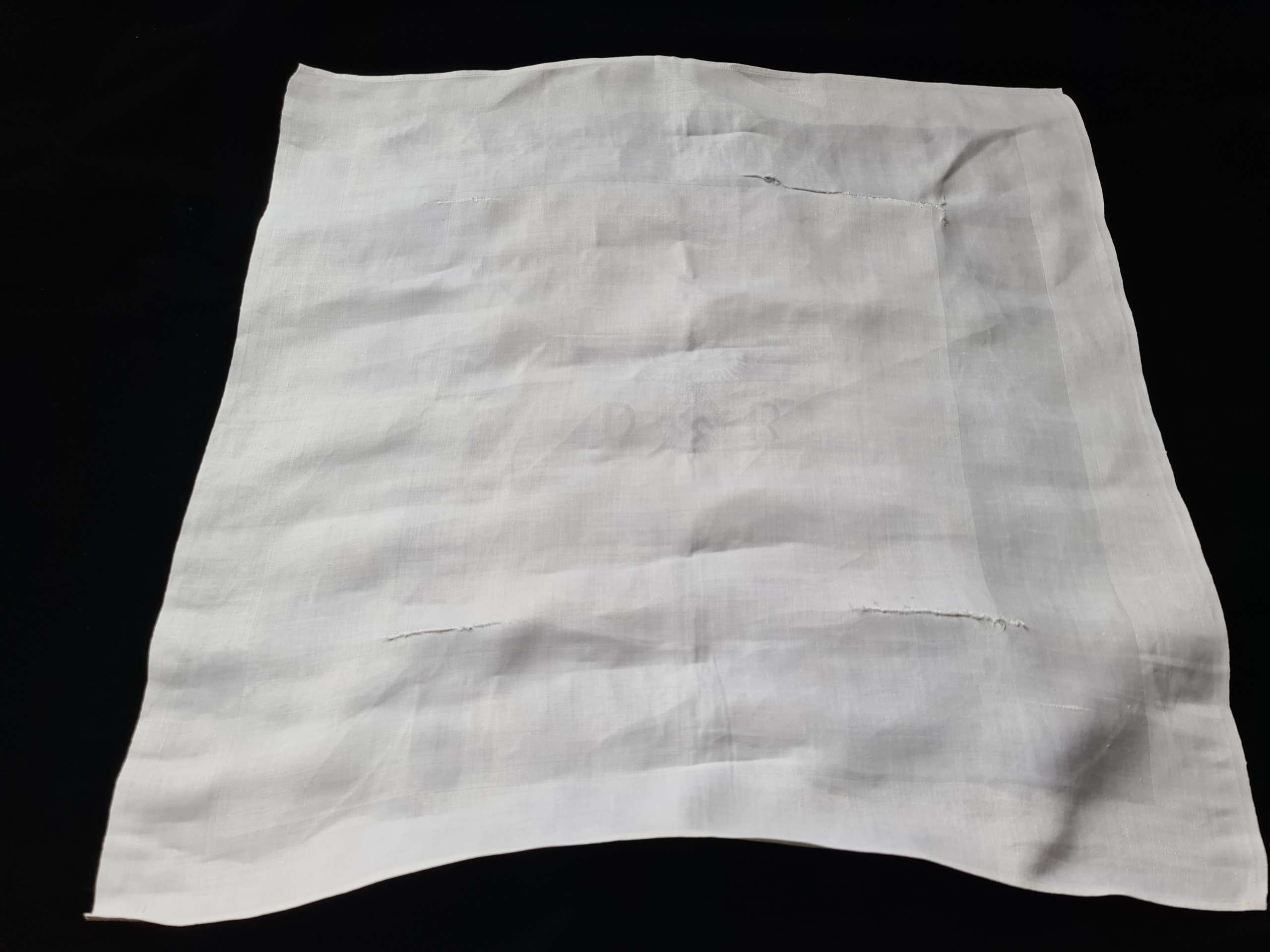 Deutsche Reichsbahn Informal Linen Napkin from Hermann Göring`s First Dining Wagon 10 ‘241’, Some damage! Special offer! - Image 3