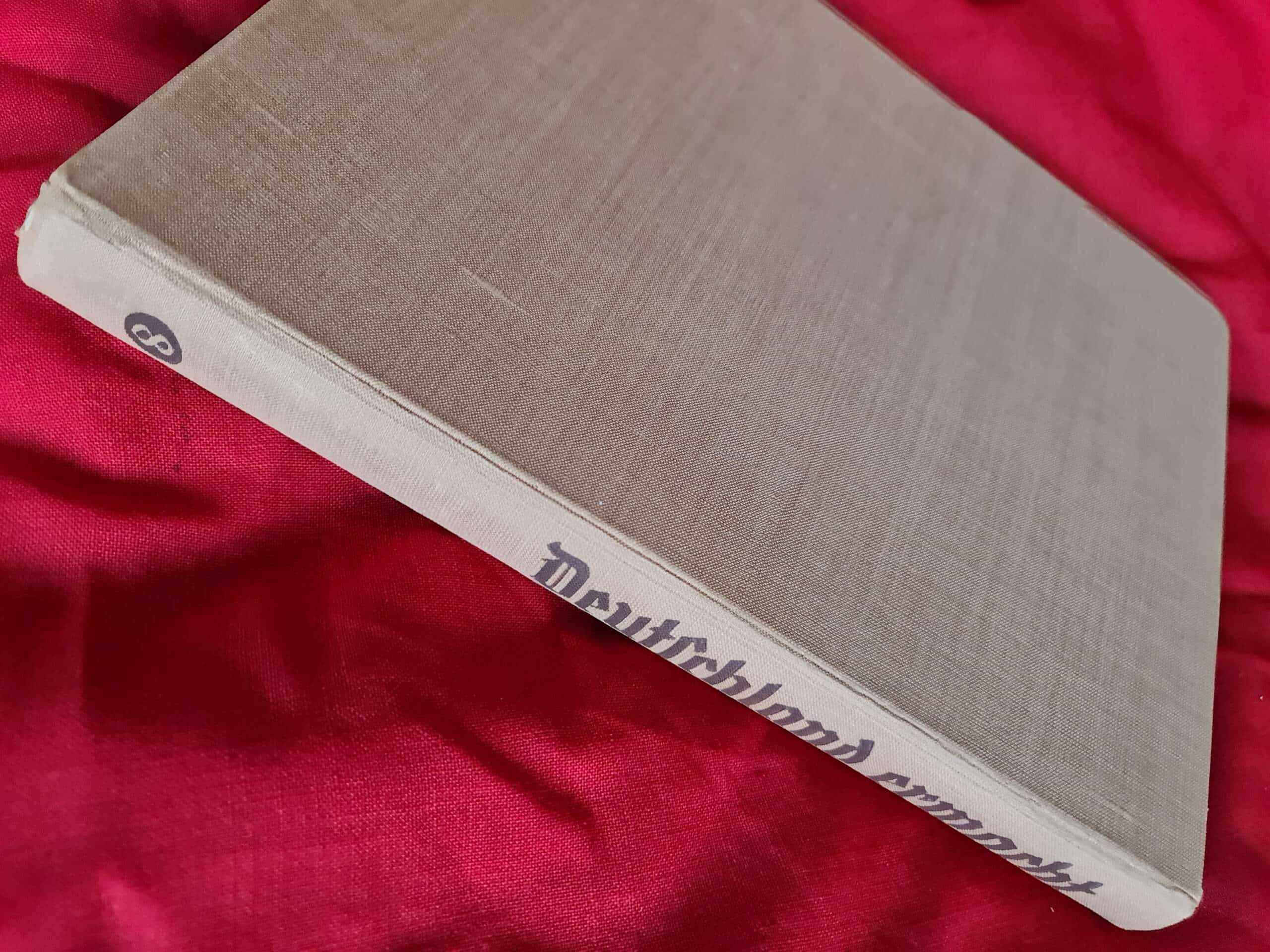 Deutschland Erwacht (Germany Awaken) Cigarette Card Photo Book with Rare Original Dust Jacket - Image 9