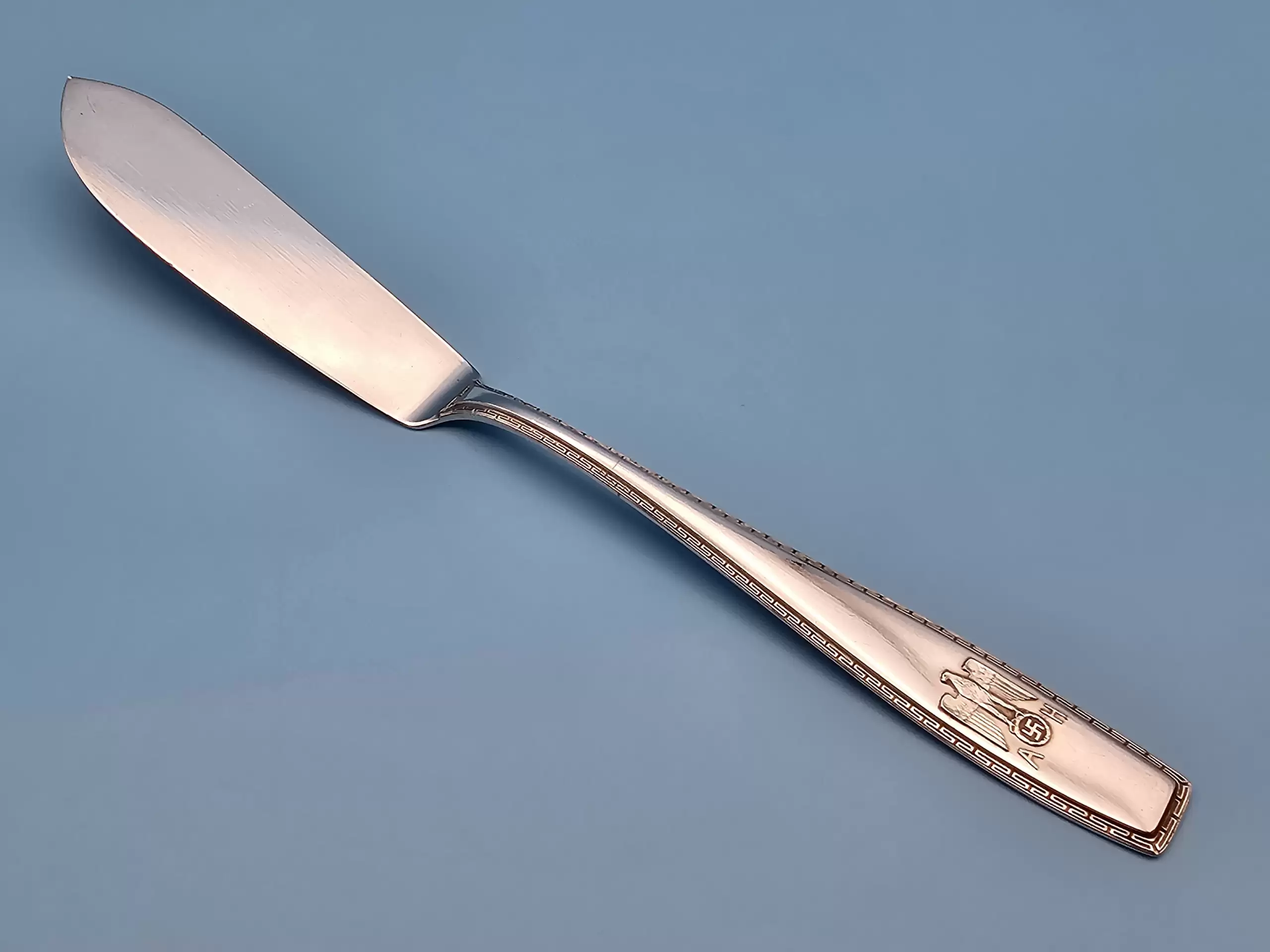 Adolf Hitler Solid Silver Formal Fish Knife from The Führerbau, with provenance