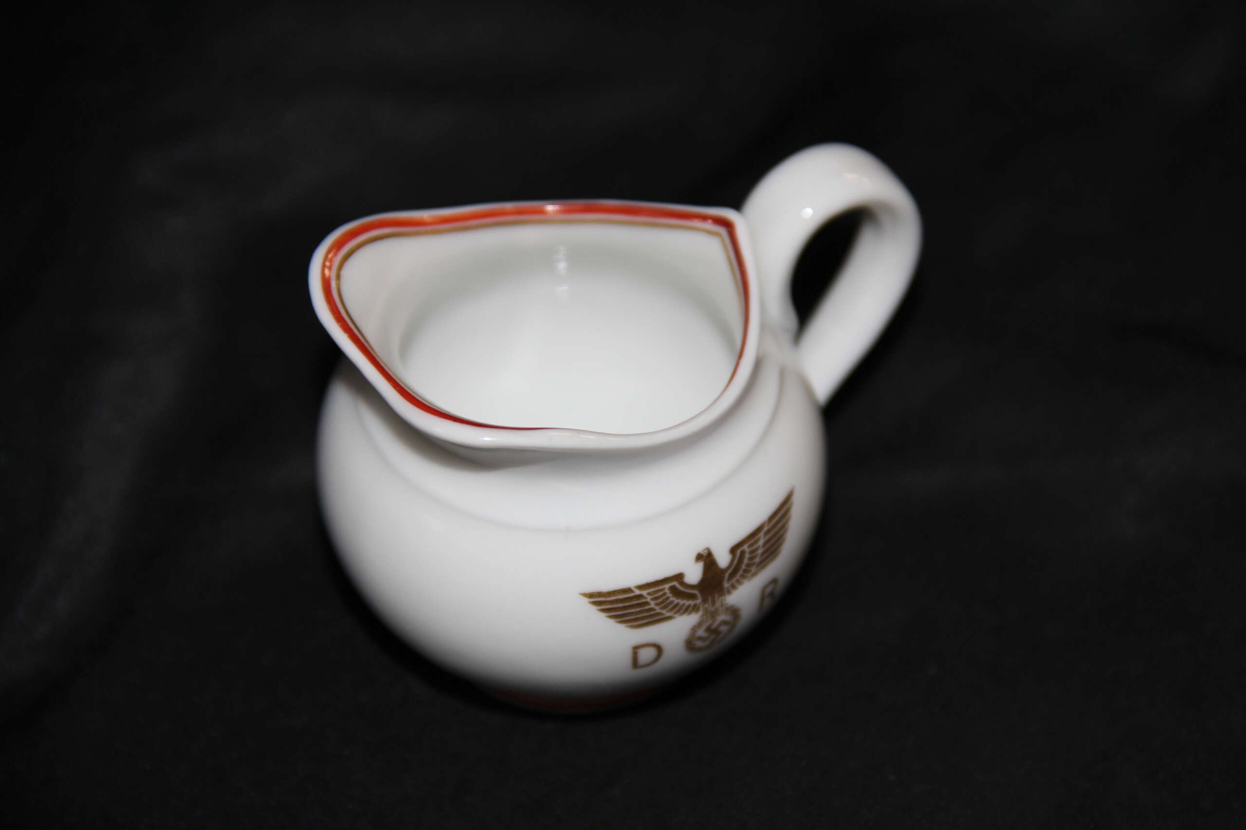 Nymphenburg Porcelain Small Milk Jug / Creamer from Hermann Göring’s Communication and Situation Wagon 10 ‘253’ - Image 5